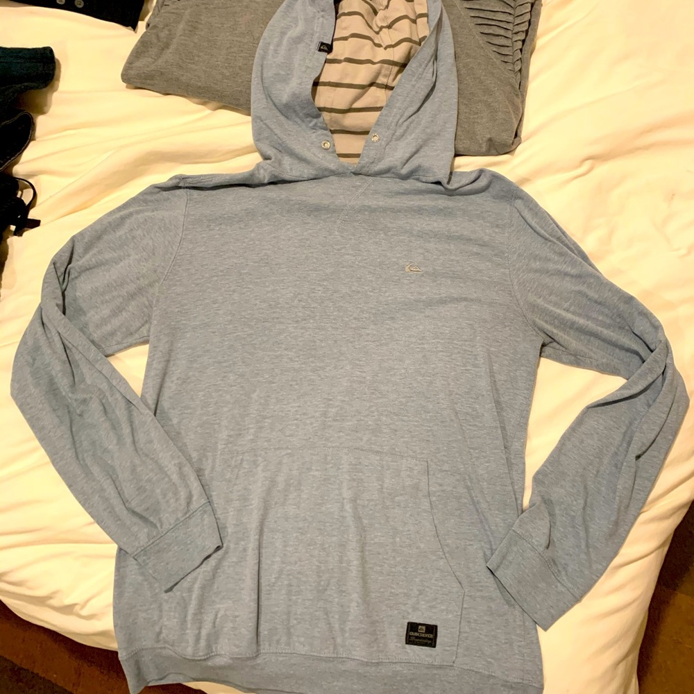 Quicksilver men’s lightweight hoodie in light blue